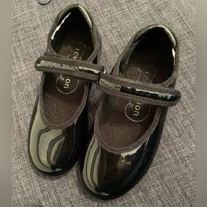 ❌SOLD❌ Revolution girls tap shoes